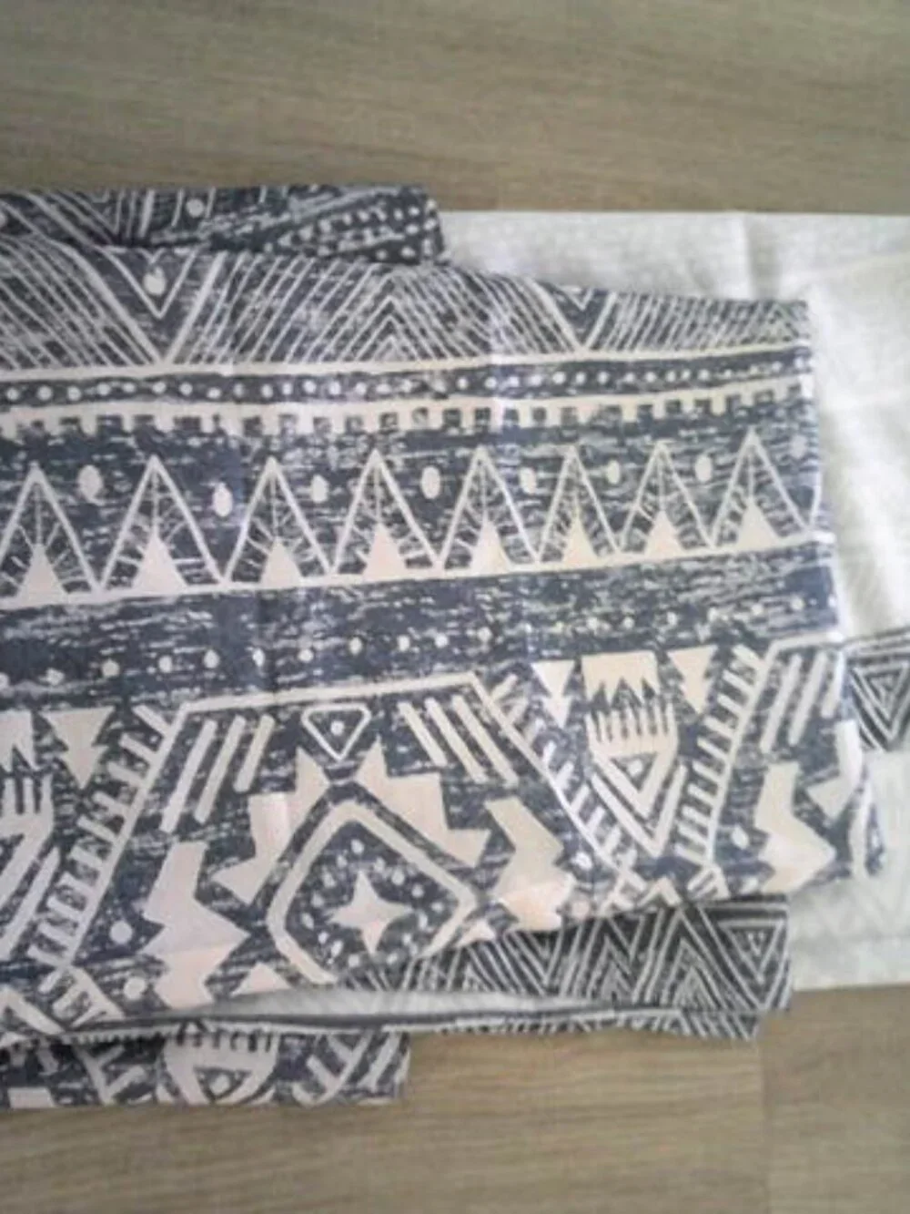 NEW NYLON RECTANGULAR SHAPE TRIBAL ABSTRACT DESIGN TABLECLOTH WASHABLE 60X87